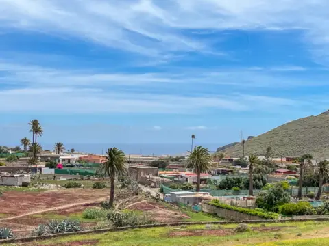 Piso en calle El Hierro, 23