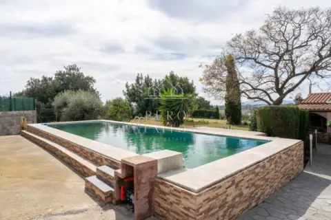 Chalet rústico en Camí de Maspujols, 9