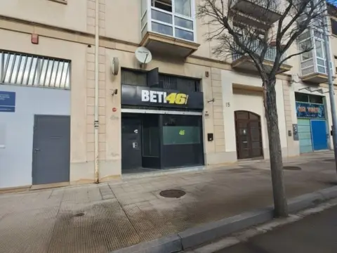Nave comercial en calle de Karrobide