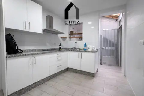 Casa adosada en calle de Juan Mateo Jiménez