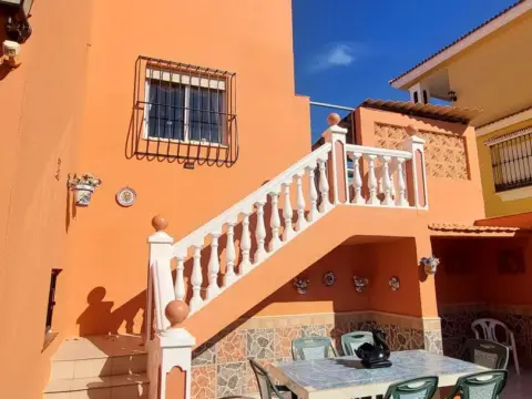 Chalet en calle López de Maldonado