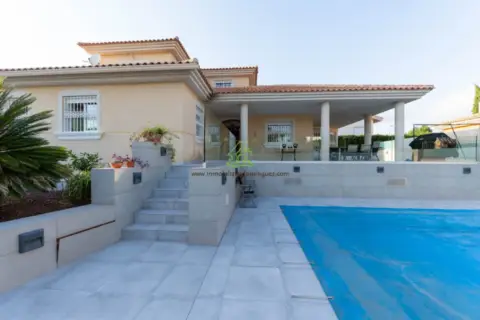 Chalet en calle de Sirius