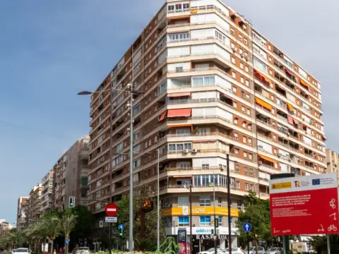 Piso en Avenida de la Libertad, 10