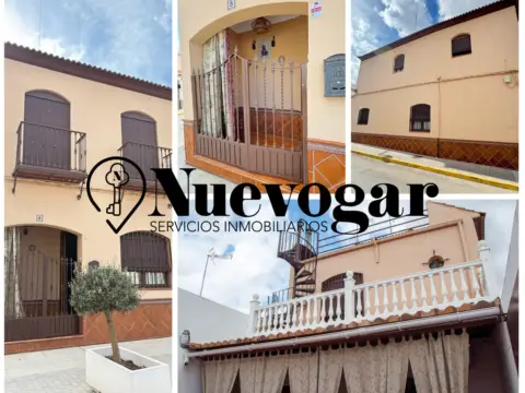 Casa en Plaza de Andalucía