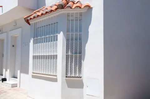 Casa adosada en calle del Doctor Fléming, 1