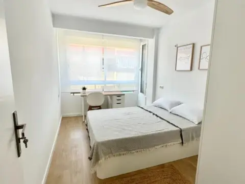 Habitación en calle de Ramón Marquet, 6