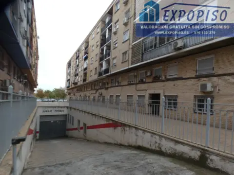 Piso en calle del Monasterio de Santa María de Ripoll