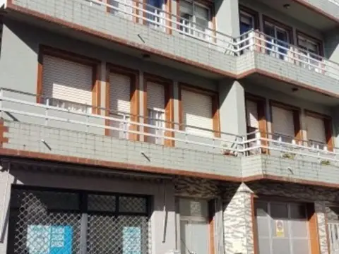 Local comercial en calle del Doctor Esperante, 1