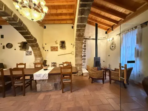 Chalet rústico en Carrer del Carmen