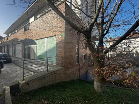 Local comercial en calle de Auspero