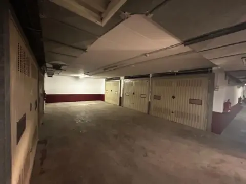 Garaje en Plaza de Aduna, 2