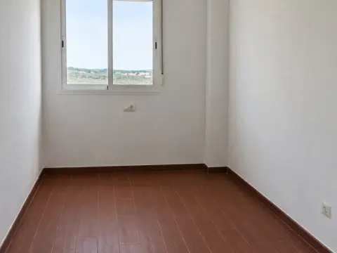 Chalet adosado en Avenida Victoria