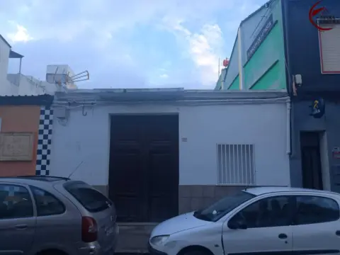 Casa adosada en calle de Lope de Vega, 20