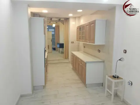 Casa en calle de Nou, 6