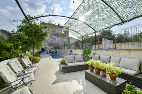 Chalet adosado en Carrer de Biniali