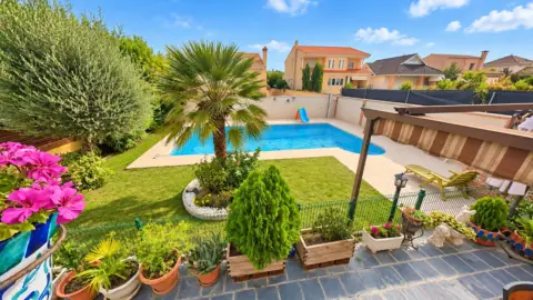 Chalet unifamiliar en calle José Antonio de Cabezón