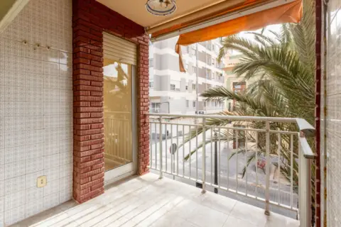 Piso en calle de la Actriz Amparo Guillén, 10