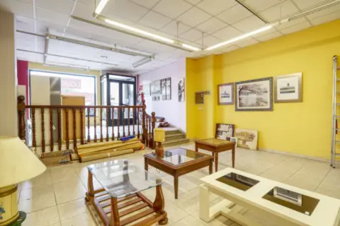 Local comercial en calle del Camino Estrecho, 8