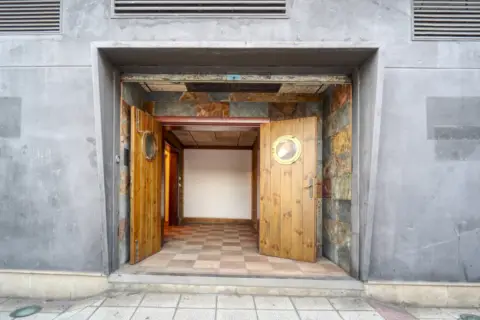 Nave comercial en Carretera de Castela, 411