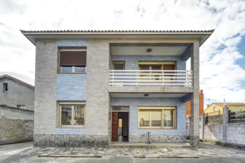 Chalet en Travesía de Sabón