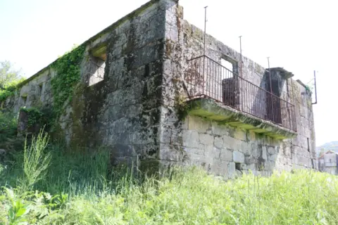 Chalet rústico en Borela