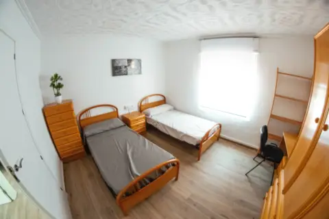 Habitación en Carretera de Orihuela-Beniel, 3