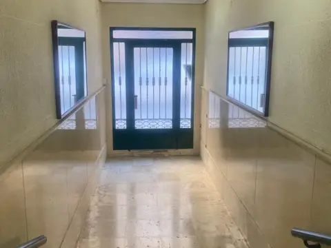 Habitación en calle del Ingeniero Canales