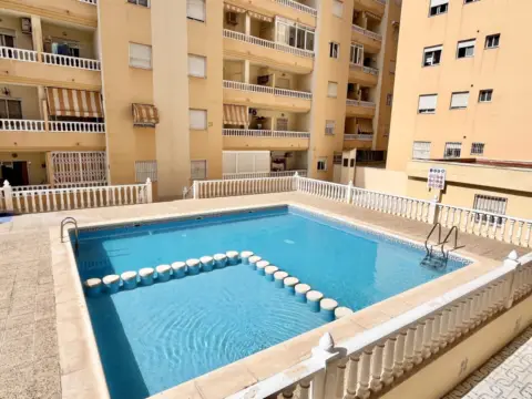 Piso en calle de San Emigdio, 25