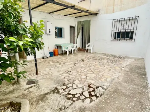 Casa en Albendín