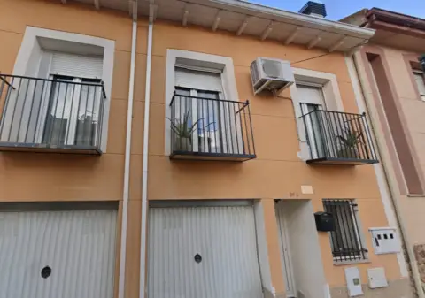 Chalet adosado en calle de Manuel de Falla