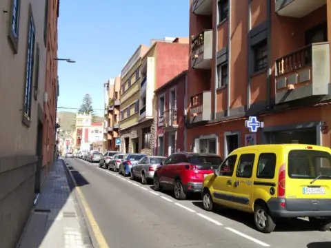 Piso en calle Cabrera Pinto