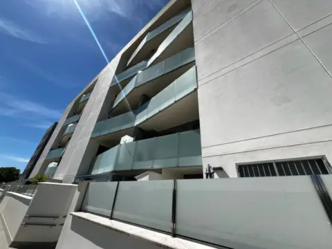 Piso en Avenida José Manuel Caballero Bonald, 1