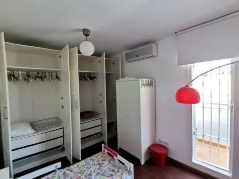 Chalet pareado en Avenida de América, 1