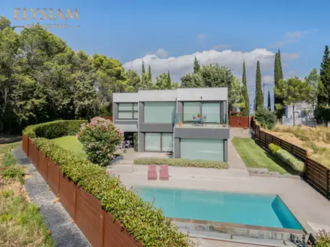 Chalet unifamiliar en Camí Antic de Sant Cugat a Sabadell