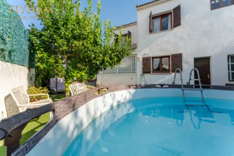 Chalet adosado en Carrer de Montblanc