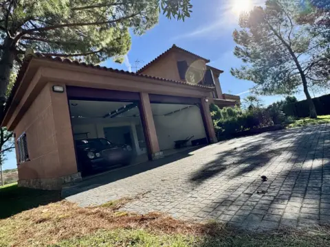 Chalet unifamiliar en La Pobla de Vallbona