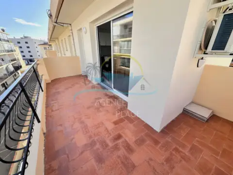 Piso en Carrer de la Roca Negra