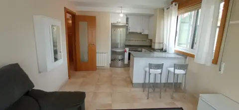 Apartamento en Avenida Xosé Cuíña, 3