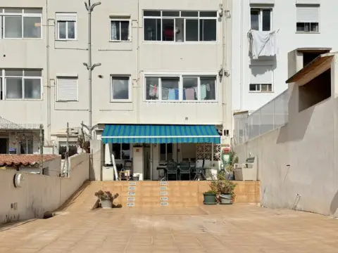Piso en Carrer d'Albarrasí