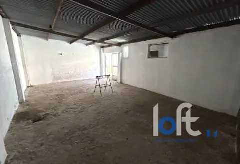 Nave industrial en La Hiniesta-Peña Trevinca-Siglo XXI