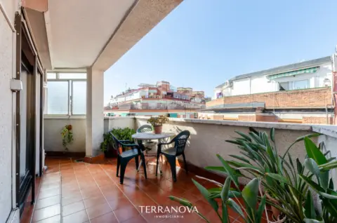 Ático en Carrer de la Pubilla Cases