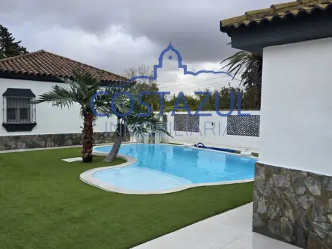 Chalet en Camino de la Colina