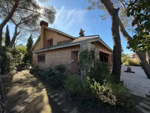 Chalet unifamiliar en Colonia