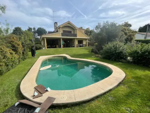 Chalet unifamiliar en Colonia