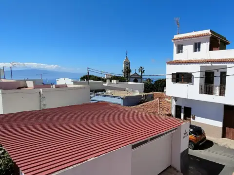 Terreno en calle Simon Bolivar