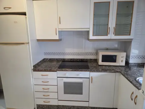Piso en Almeiras