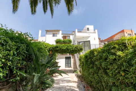 Chalet adosado en Carrer Major