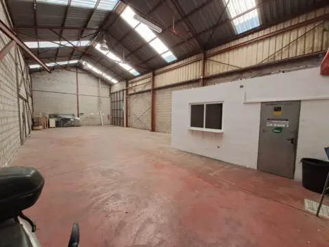 Nave comercial en Polígono Cotes Baixes
