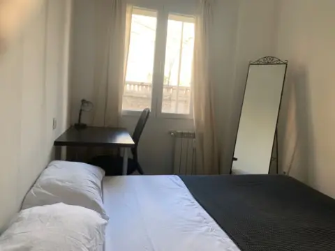 Habitación en calle de Maudes