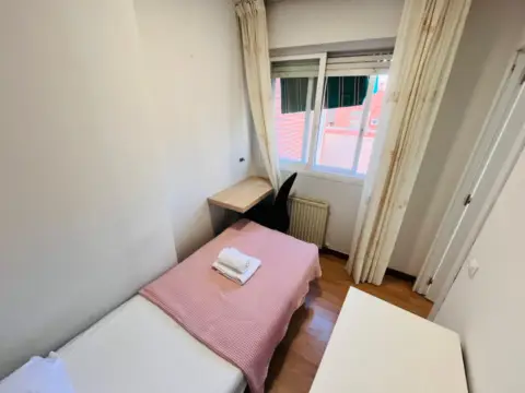 Habitación en calle de Marcelina